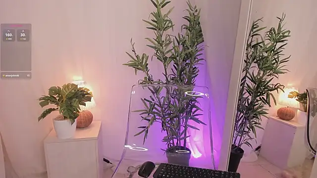 Snapshot of Lia_Sweett_ chatting on 09-22-25, 03:51 Lia Sweett online show from 09-22-25, 03:51