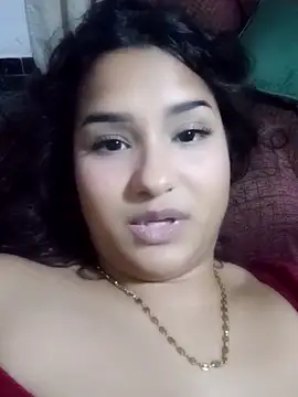 Snapshot of BrendaGirs chatting on 02-14-25, 02:39 BrendaGirs online show from 02-14-25, 02:39
