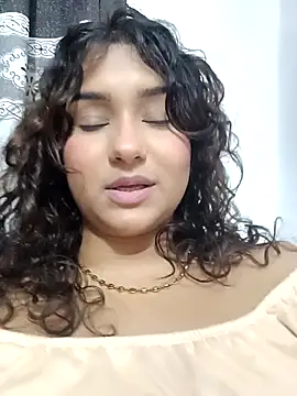 Snapshot of BrendaGirs chatting on 02-25-25, 02:47 BrendaGirs online show from 02-25-25, 02:47