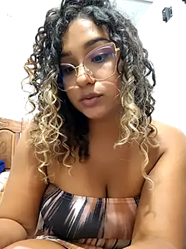 BrendaGirs online show from 04-11-26, 03:47