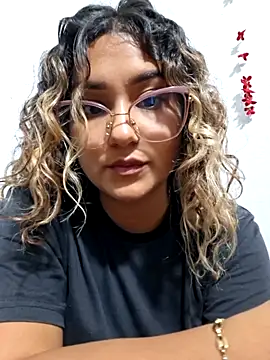 Snapshot of BrendaGirs chatting on 09-16-25, 04:02 BrendaGirs online show from 09-16-25, 04:02