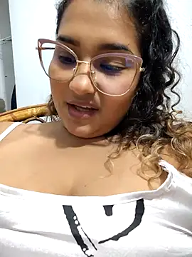 BrendaGirs online show from 04-26-26, 07:33