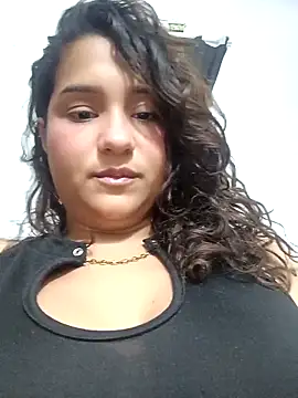 Snapshot of BrendaGirs chatting on 03-18-25, 02:18 BrendaGirs online show from 03-18-25, 02:18