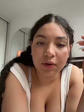 amandalee01 online show from 03-25-26, 07:57