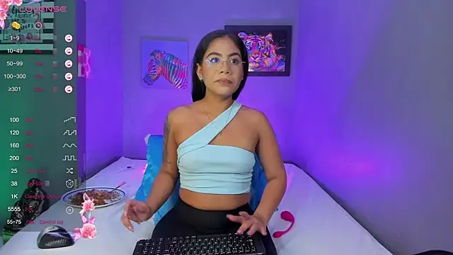 Snapshot of PammelaRoss1 chatting on 02-19-26, 06:05 PammelaRoss1 online show from 02-19-26, 06:05