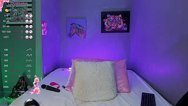 PammelaRoss1 online show from 03-11-26, 05:18