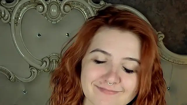 Snapshot of Melanie_Stoun chatting on 09-09-25, 11:30 Melanie Stoun online show from 09-09-25, 11:30