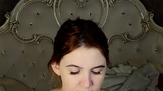 Snapshot of Melanie_Stoun chatting on 09-25-25, 07:25 Melanie Stoun online show from 09-25-25, 07:25