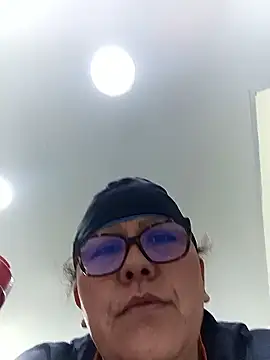 Darly Gomez online show from 01-10-26, 02:51