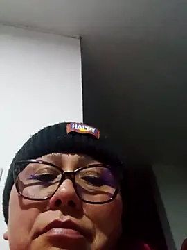 Darly Gomez online show from 02-28-25, 04:32