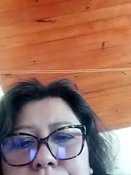 Darly Gomez online show from 02-17-25, 02:28