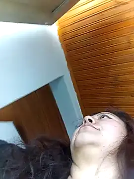 Darly Gomez online show from 10-04-25, 02:18