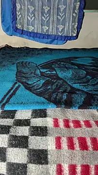 manuamador online show from 10-30-25, 03:27