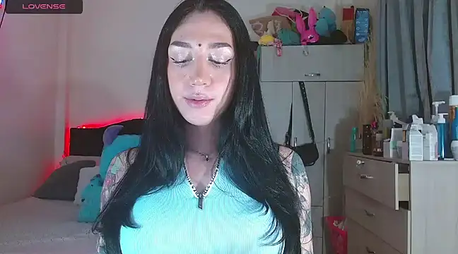 Snapshot of karla_zambrano chatting on 02-27-25, 01:52 karla zambrano online show from 02-27-25, 01:52