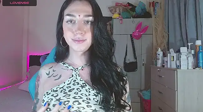 Snapshot of karla_zambrano chatting on 02-25-25, 07:38 karla zambrano online show from 02-25-25, 07:38