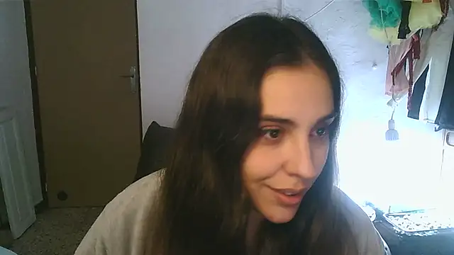 Ursumi1 online show from 12-15-24, 08:25