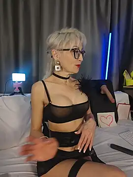 Milforja online show from 05-18-26, 05:18
