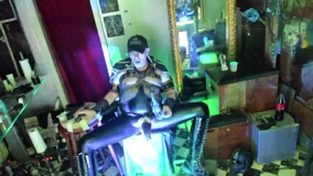 Snapshot of BULGEDEMON chatting on 03-17-26, 04:37 BULGEDEMON online show from 03-17-26, 04:37