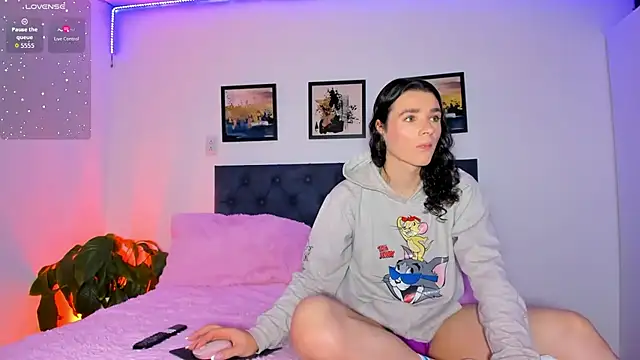 elafranco  online show from 10-22-25, 05:34