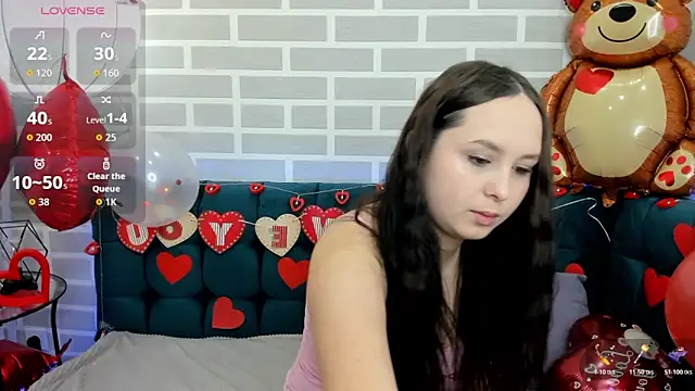 BeatriceReeves online show from 02-08-26, 01:03