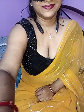 Snapshot of Sexy_Mona_Bhabhi chatting on 10-03-25, 05:25 Sexy Mona Bhabhi online show from 10-03-25, 05:25