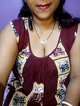 Sexy Mona Bhabhi online show from 03-18-26, 06:31