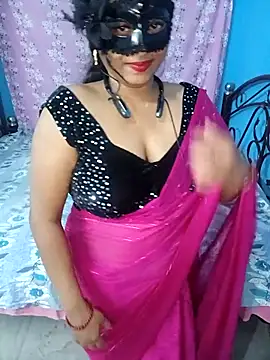 Snapshot of Sexy_Mona_Bhabhi chatting on 02-14-25, 05:14 Sexy Mona Bhabhi online show from 02-14-25, 05:14