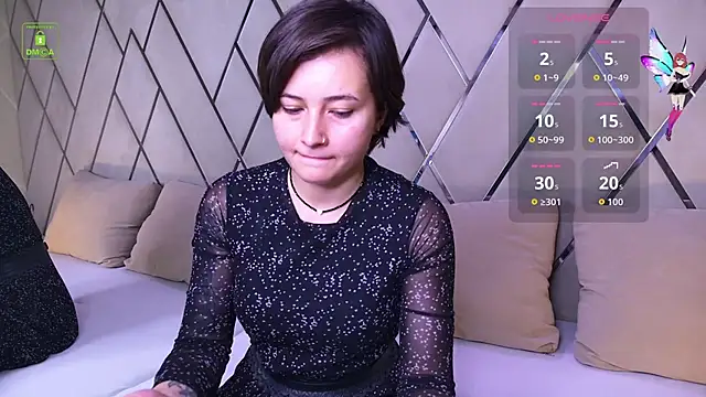 Snapshot of Ishtar_Divine chatting on 10-18-25, 03:47 Ishtar Divine online show from 10-18-25, 03:47