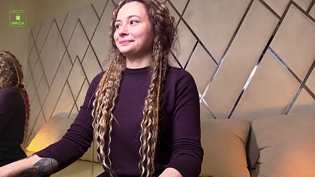 Ishtar Divine online show from 12-15-25, 10:43