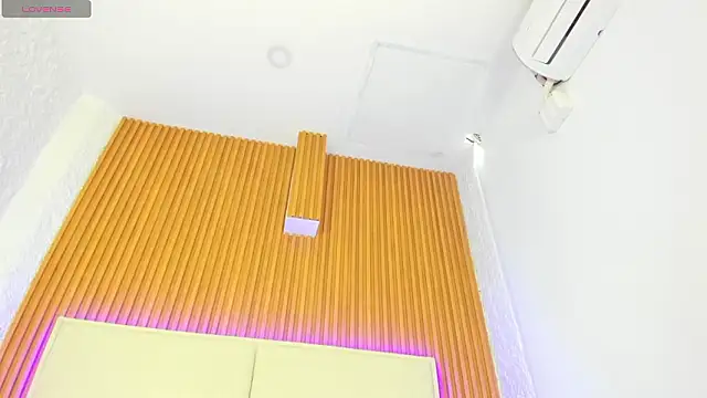 aggy castel online show from 01-16-26, 03:05