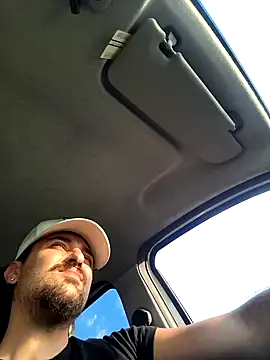 Snapshot of salvat22 chatting on 09-21-25, 03:50 salvat22 online show from 09-21-25, 03:50