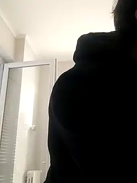 Snapshot of salvat22 chatting on 12-14-24, 08:34 salvat22 online show from 12-14-24, 08:34