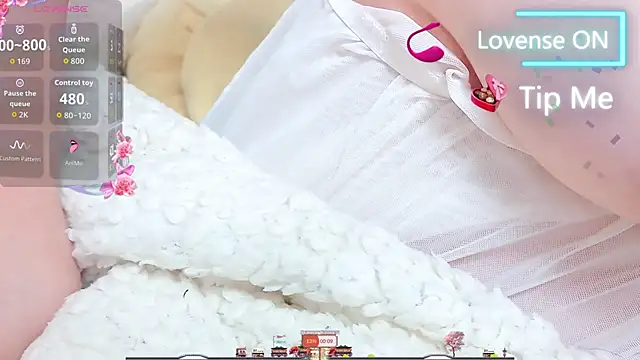 Weiwei5200 online show from 04-21-26, 11:11