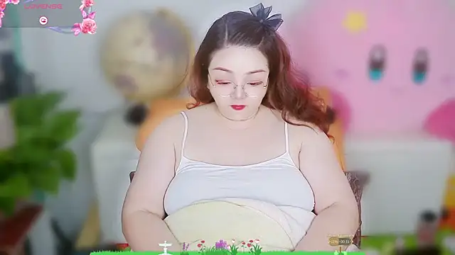 Weiwei5200 online show from 11-08-25, 02:20