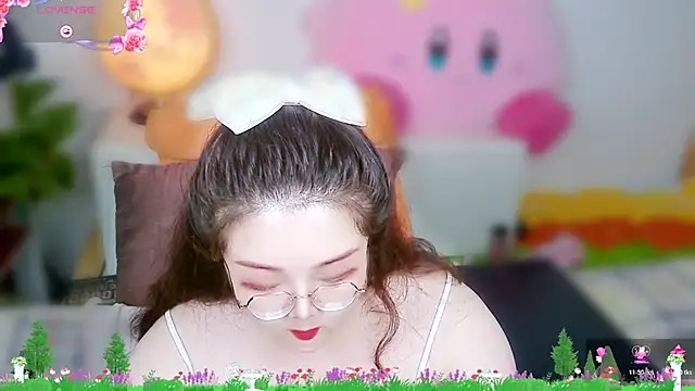 Weiwei5200 online show from 11-09-25, 02:26