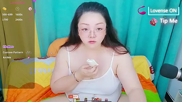 Weiwei5200 online show from 06-17-26, 02:00