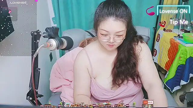 Weiwei5200 online show from 05-22-26, 01:25