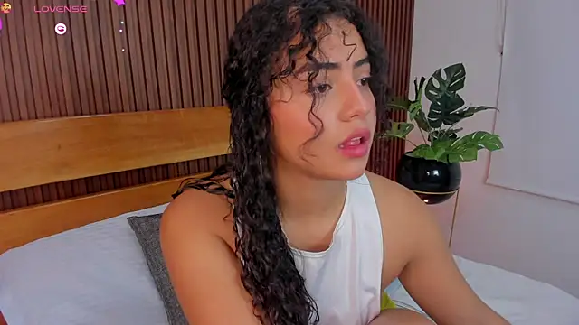 yaya23x online show from 09-29-25, 02:12