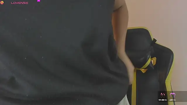 yaya23x online show from 09-24-25, 01:39