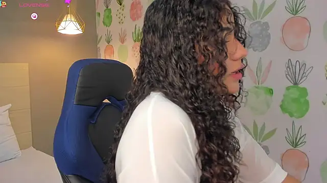 yaya23x online show from 10-01-25, 02:10