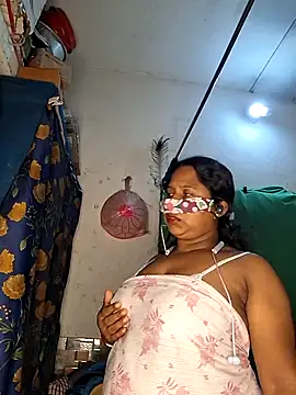 Real Desi Couple online show from 06-26-26, 05:52
