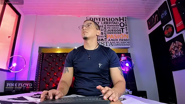 JoshMillerr  online show from 05-14-26, 07:00