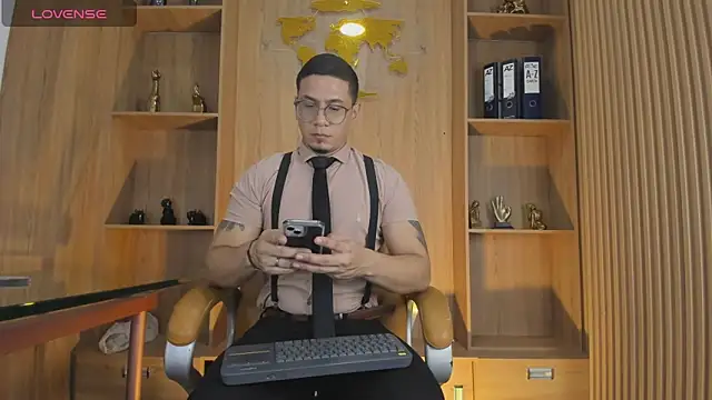 JoshMillerr  online show from 05-16-26, 06:51