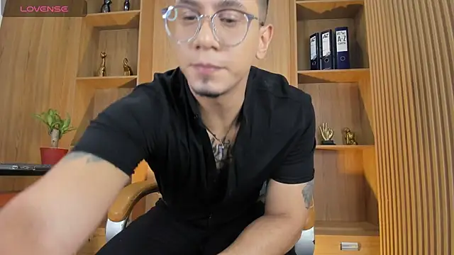 JoshMillerr  online show from 05-20-26, 07:00
