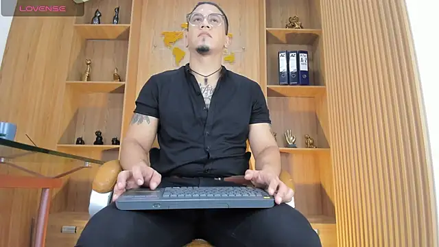 JoshMillerr  online show from 06-01-26, 07:24