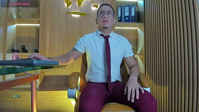 JoshMillerr  online show from 09-28-25, 03:02