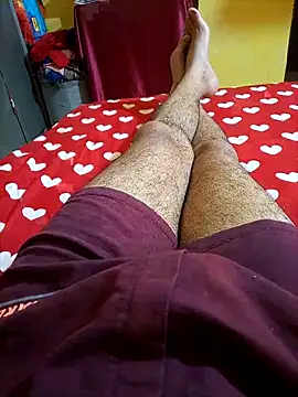 BusyMitt17 online show from 04-12-26, 12:30