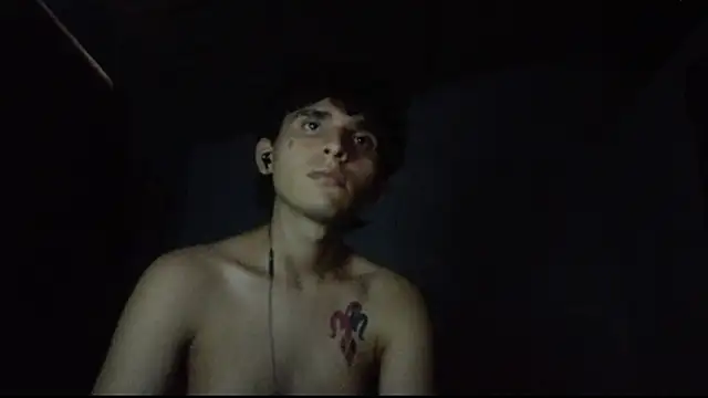 Snapshot of Charley_quin chatting on 03-06-25, 02:51 Charley quin online show from 03-06-25, 02:51
