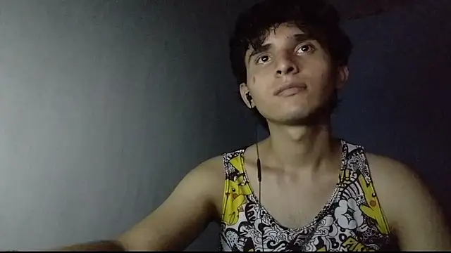 Snapshot of Charley_quin chatting on 03-11-25, 11:26 Charley quin online show from 03-11-25, 11:26