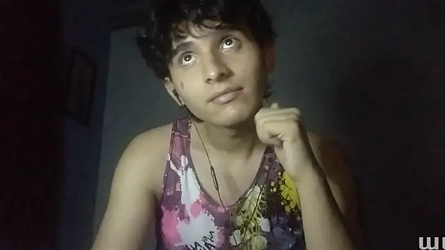 Snapshot of Charley_quin chatting on 02-26-25, 02:08 Charley quin online show from 02-26-25, 02:08